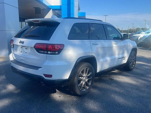 Used 2016 Jeep Grand Cherokee Limited 75th Anniversary image 2