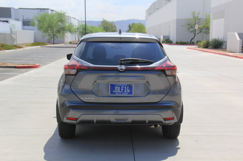 Used 2022 Nissan Kicks S image 6