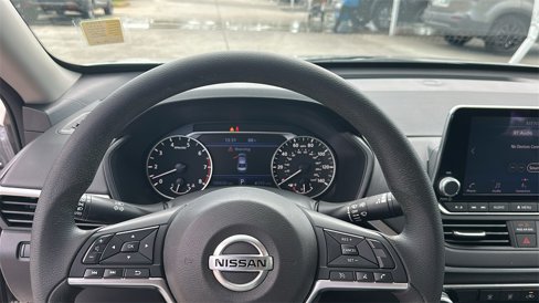 Used 2022 Nissan Altima 2.5 SV image 18