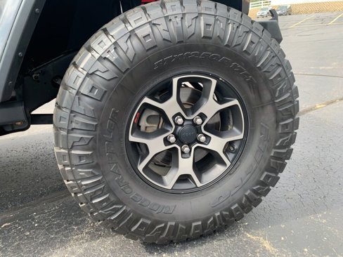 Used 2018 Jeep Wrangler Unlimited Rubicon image 9