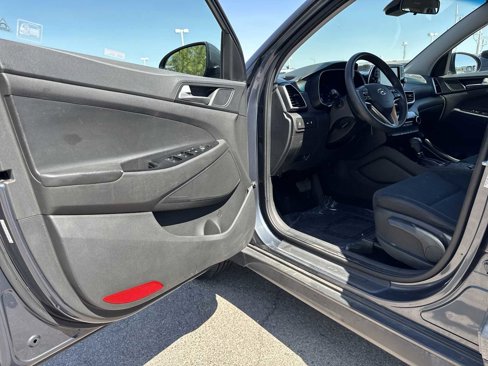 Used 2019 Hyundai Tucson SE image 10
