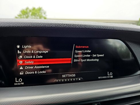 Used 2018 Alfa Romeo Stelvio Ti Sport image 65