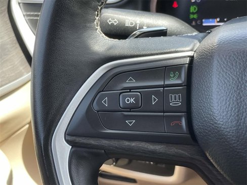 Used 2022 Jeep Grand Cherokee Limited image 21