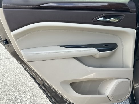 Used 2014 Cadillac SRX Luxury w/ Driver Awareness Package image 21