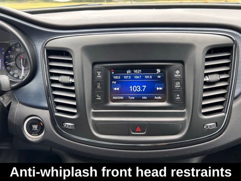 Used 2015 Chrysler 200 S image 25