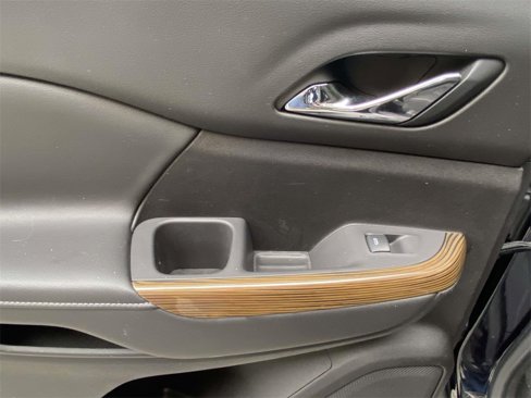 Used 2022 GMC Acadia SLE w/ Driver Convenience Package image 13