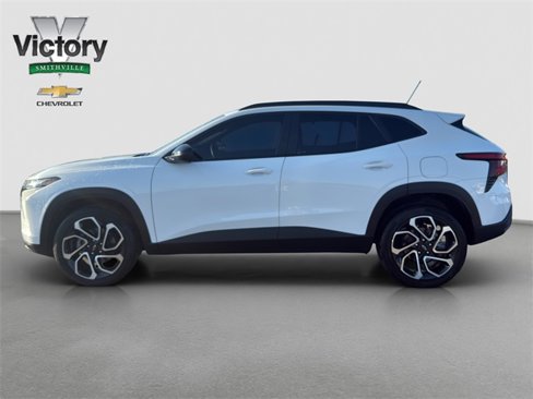 Used 2024 Chevrolet Trax RS w/ Sunroof Package image 3