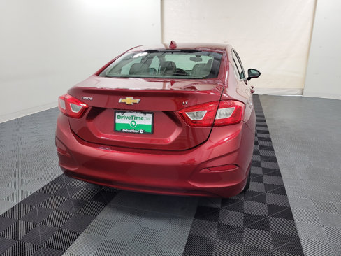 Used 2017 Chevrolet Cruze LT image 7
