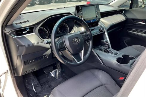 Used 2021 Toyota Venza LE w/ Carpet Mat Package (TMS) image 15