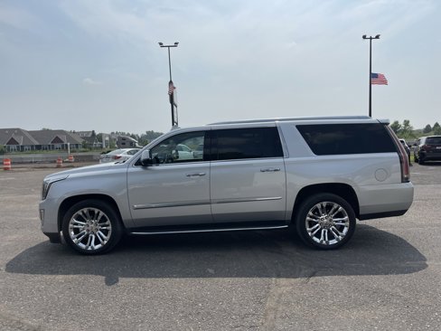 Used 2018 Cadillac Escalade ESV Premium Luxury w/ LPO, Radiant Package image 7