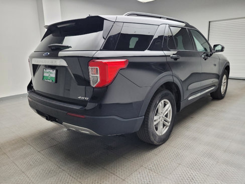 Used 2022 Ford Explorer XLT w/ Equipment Group 202A image 9