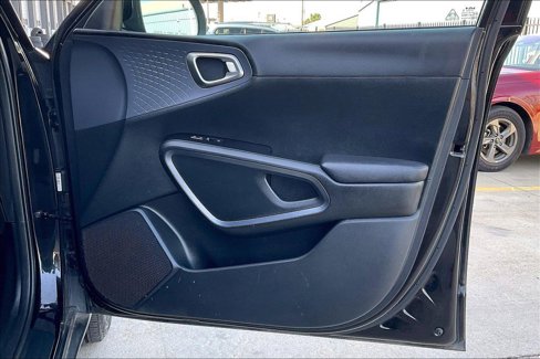 Used 2023 Kia Soul EX image 24