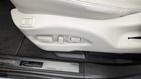 Used 2014 Cadillac SRX Performance w/ Driver Awareness Package image 33