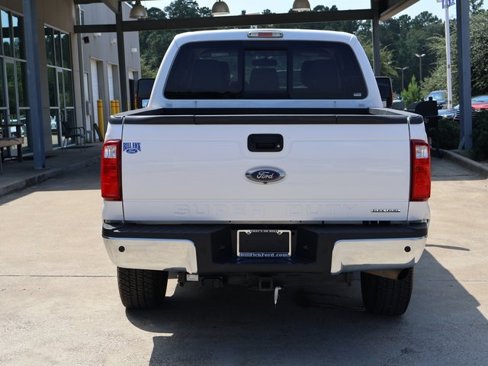 Used 2016 Ford F250 Lariat w/ Lariat Interior Package image 4