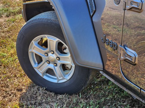 Used 2022 Jeep Wrangler Unlimited Sport image 15