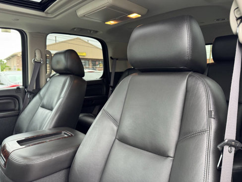 Used 2011 GMC Yukon Denali image 15