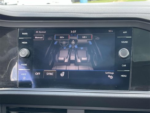 Certified 2019 Volkswagen Jetta SEL w/ Cold Weather Package image 24
