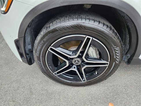Used 2022 Mercedes-Benz GLC 300 4MATIC image 26