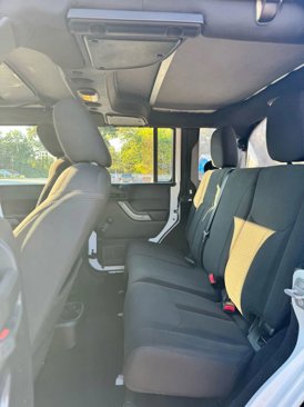 Used 2017 Jeep Wrangler Unlimited Sport w/ Connectivity Group image 10