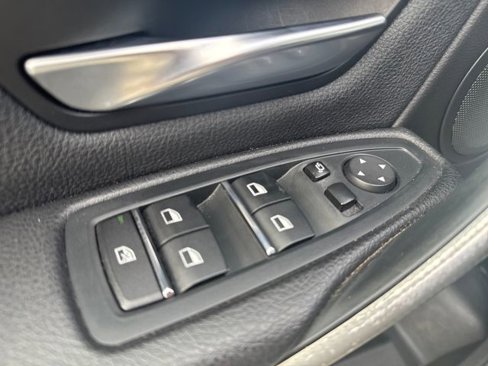 Used 2018 BMW 330i xDrive Sedan w/ M Sport Package image 20