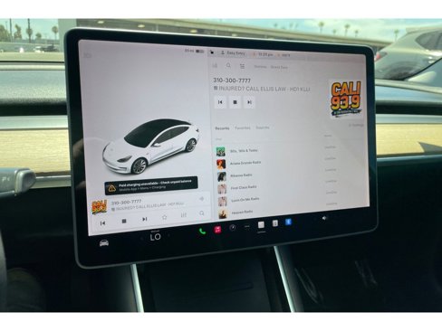 Used 2020 Tesla Model 3 Standard Range image 24