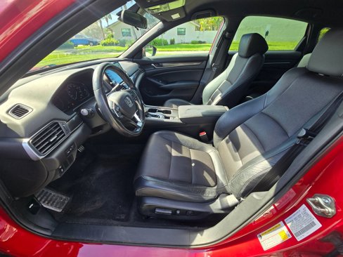 Used 2018 Honda Accord Sport image 23