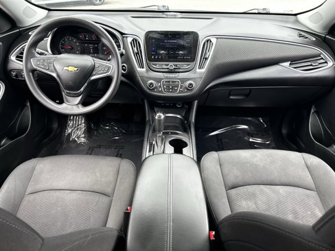 Used 2020 Chevrolet Malibu LT image 14