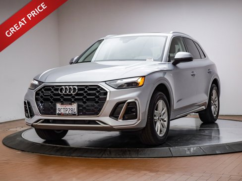 Used 2022 Audi Q5 2.0T Premium w/ Convenience Package image 1