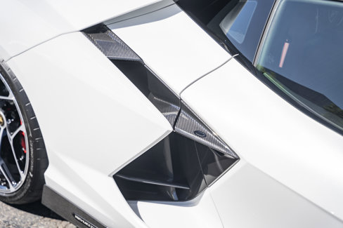 Used 2024 Lamborghini Revuelto image 16