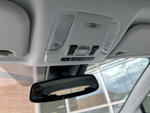 Used 2018 Toyota Prius Four image 26