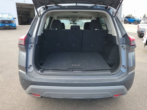 Used 2023 Nissan Rogue S image 17