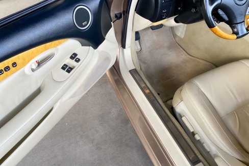 Used 2002 Lexus SC 430 Convertible image 15