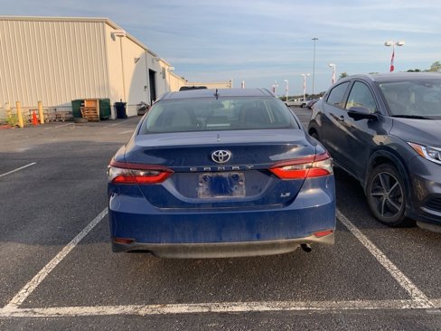Used 2023 Toyota Camry LE image 5
