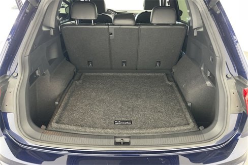 Used 2021 Volkswagen Tiguan SEL Premium R-Line image 44