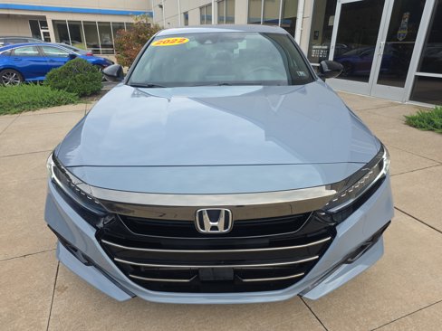 Used 2022 Honda Accord Sport image 2
