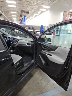 Used 2023 Chevrolet Equinox LT image 35