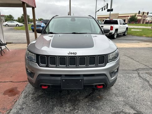 Used 2019 Jeep Compass Trailhawk image 2