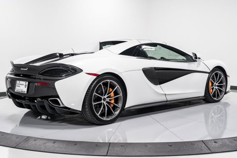 Used 2020 McLaren 570S Spider image 36