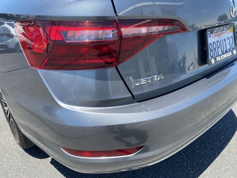 Used 2021 Volkswagen Jetta R-Line image 11