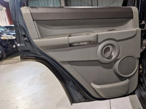 Used 2007 Jeep Commander Sport image 17