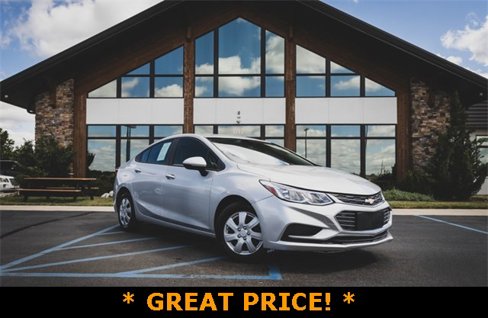 Used 2018 Chevrolet Cruze LS image 1