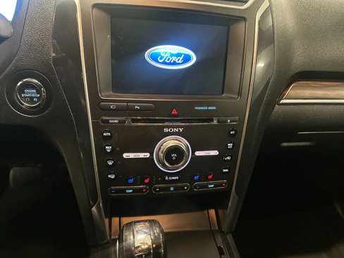 Used 2018 Ford Explorer Limited image 12