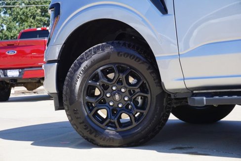 Used 2024 Ford F150 XLT w/ XLT Black Appearance Package image 16