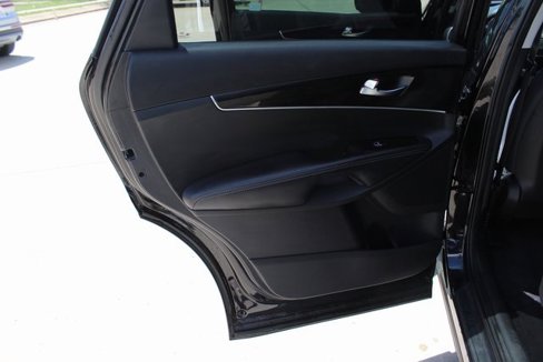 Used 2019 Kia Sorento L image 15