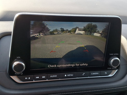 Used 2024 Nissan Rogue SV image 18
