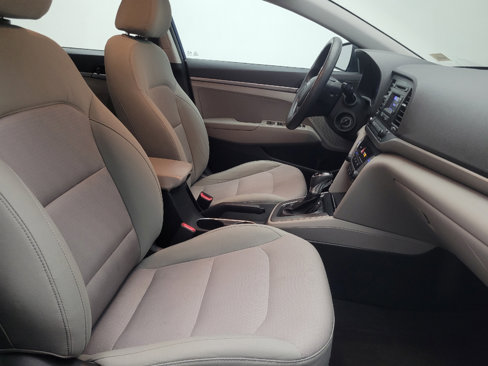 Used 2017 Hyundai Elantra SE image 21