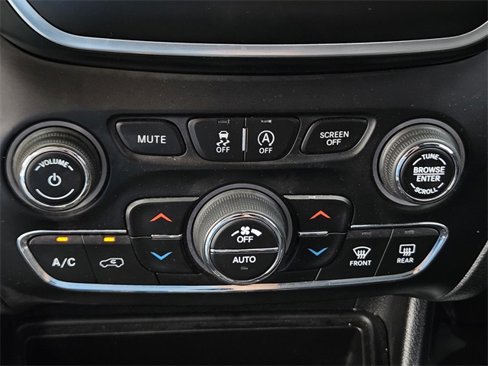 Used 2021 Jeep Cherokee Latitude Lux 80th Anniv w/ Quick Order Package 26U 80TH image 18