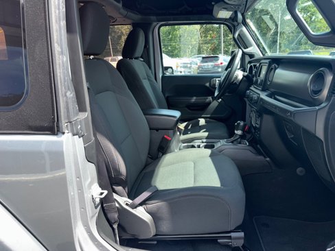 Used 2018 Jeep Wrangler Sport image 37
