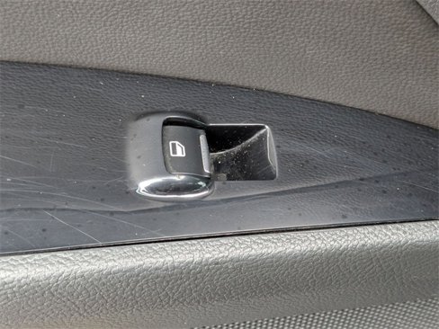 Used 2016 Ford Fusion Titanium image 27