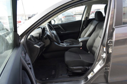 Used 2010 MAZDA MAZDA3 i Touring image 12